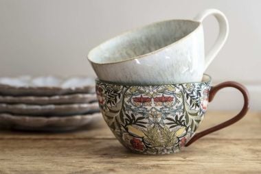 Mugs, cups & ceramics