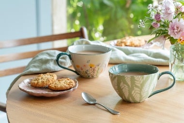 Mugs, cups & ceramics