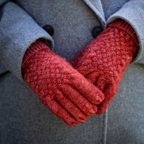 National Trust Rust Knitted Gloves