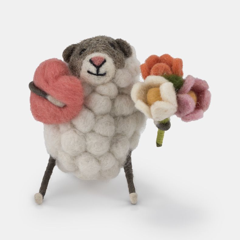 Sew Heart Felt Sheep with Bouquet and Heart