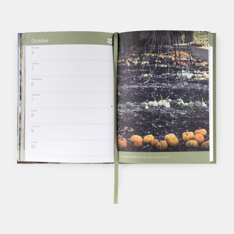 National Trust Desk Diary 2027