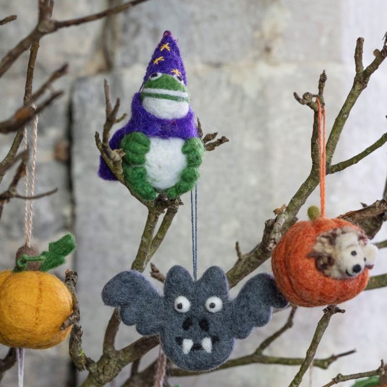 Felt so Good Merlin the Frog Hanging Decoration