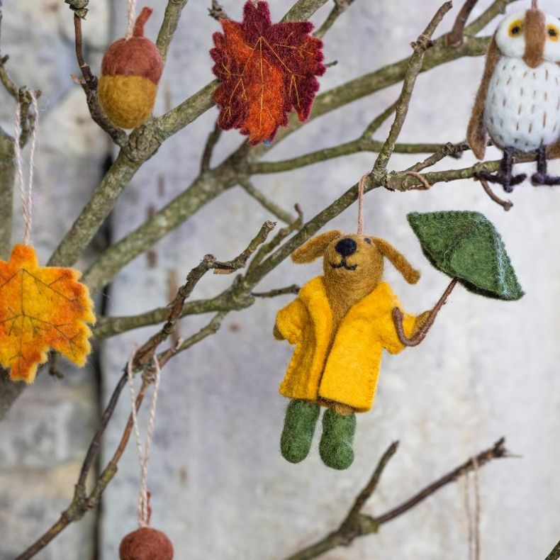 Felt So Good Dave the Dog with Umbrella Decoration