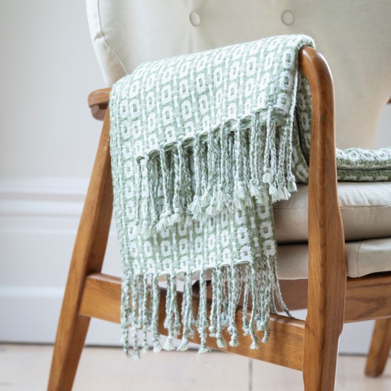 National Trust Recycled Oval Pattern Throw, Green