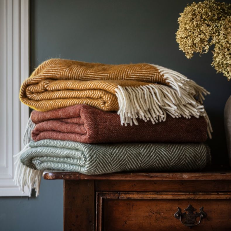 National Trust Fishbone Olive Cream Throw