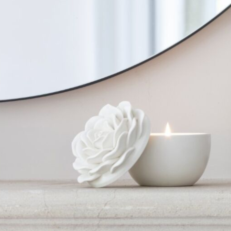 Crowning Rose Wood Wick Scented Candle